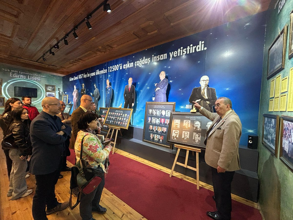 Trakya Üniversitesi Öğretim Üyeleri Edirne Lisesi’ni Ziyaret Etti: Turizm Haftası Etkinlikleri Düzenlendi