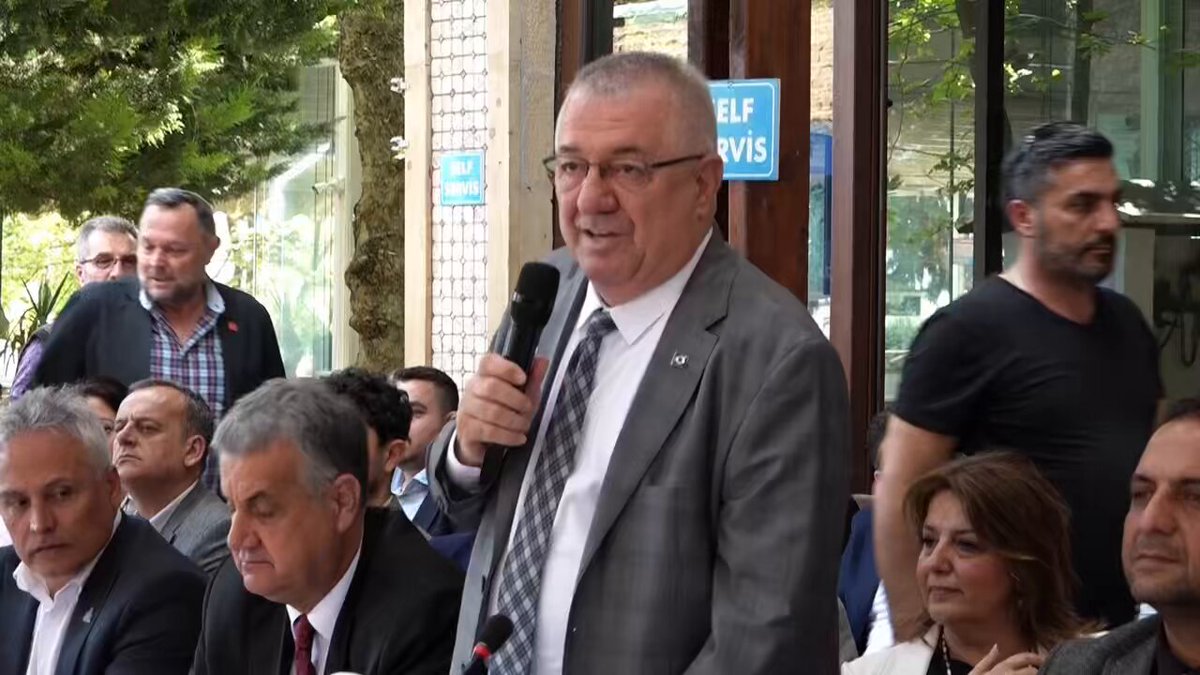 Edremit Belediye Başkanı Ertan, Altınoluk'ta Vatandaşlarla Buluştu