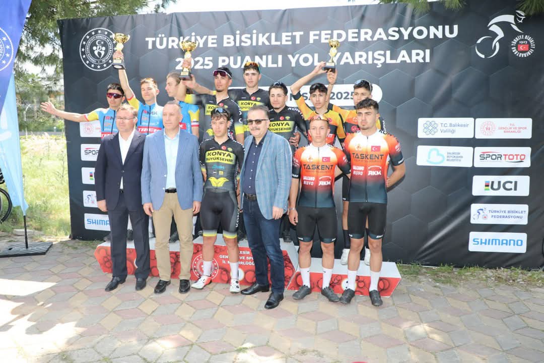 Edremitte Türkiye Bisiklet Federasyonu Kupası Yarışları Coşkuyla Tamamlandı